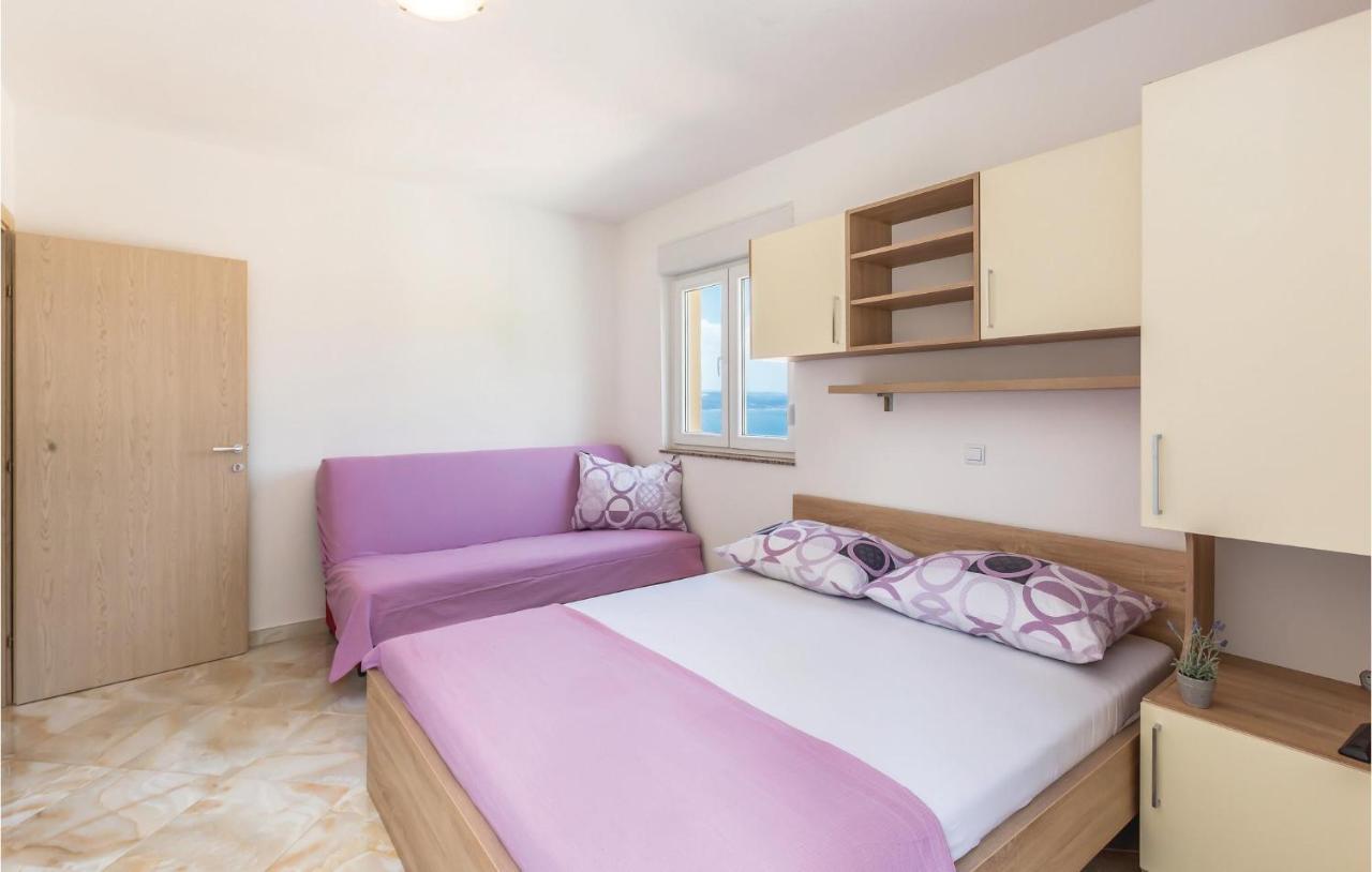 Beautiful Apartment In Krvavica With Kitchen 外观 照片
